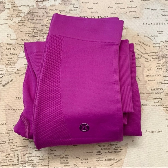 lululemon athletica Pants - Lululemon NWOT zone in compression high waist